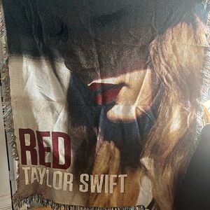 Taylor Swift Red Tapestry